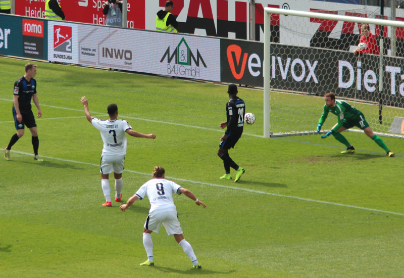 Wooten verzieht knapp