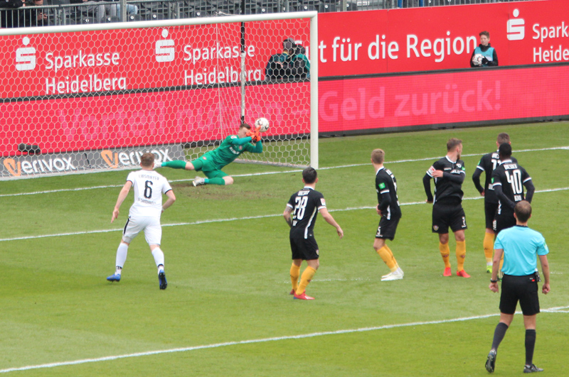 ... den Daghfous zum 2:1 verwandelt