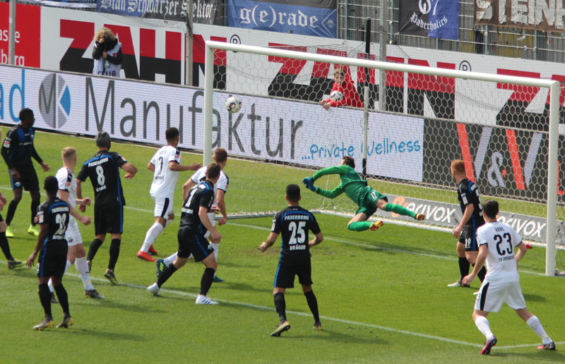 Großchance für Sandhausen, doch SC-Keeper ist zur Stelle und reagiert reaktionsschnell