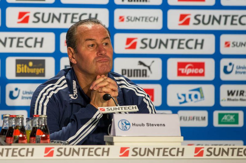 Schwere Zeiten für Schalke-Coach Stevens, der mit seiner Mannschaft im Abstiegskampf steckt