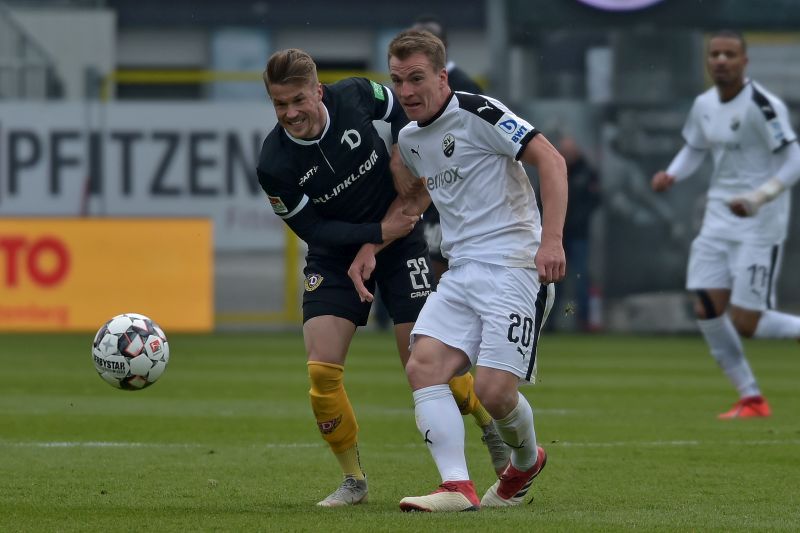 Taffertshofer (re.) setzt sich gegen seinen Gegenspieler durch