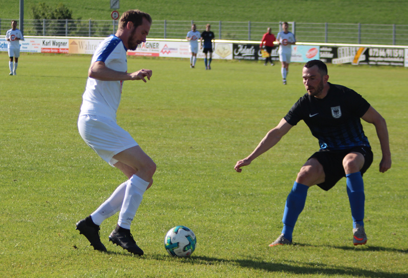 Ohlhauser im Dribbling