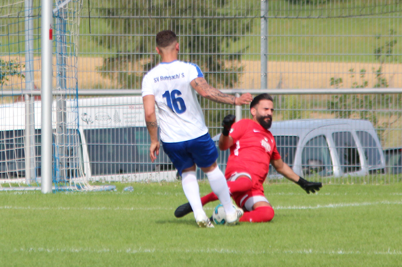 Ergin scheitert am Wieslocher Keeper