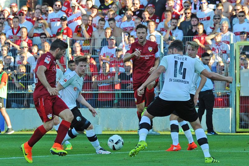 Linsmayer und Kister vor drei Jahren im Duell gegen Stuttgart