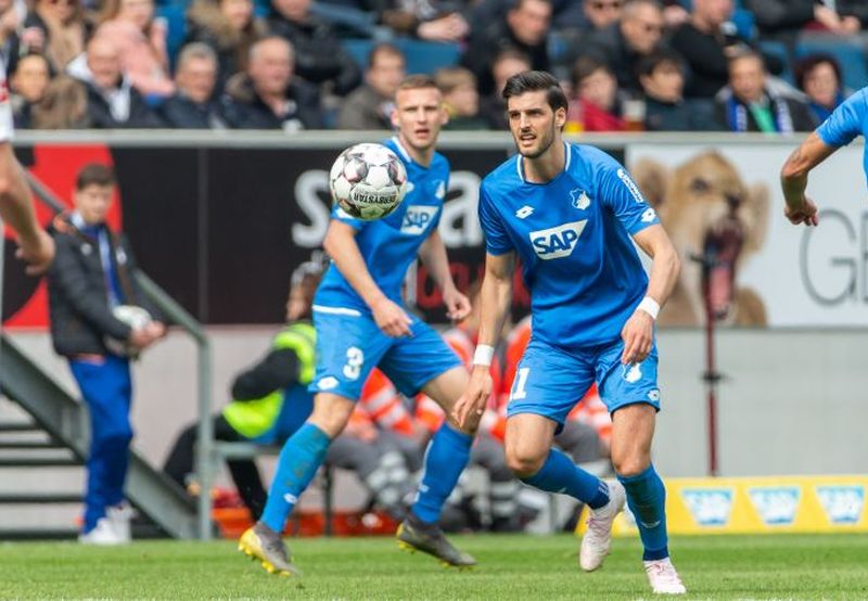 TSG-Spielmacher Grillitsch in der Spielöffnung