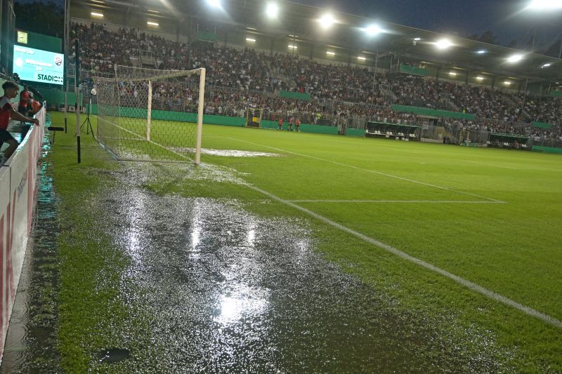 Pokalregenschlacht gegen Gladbach