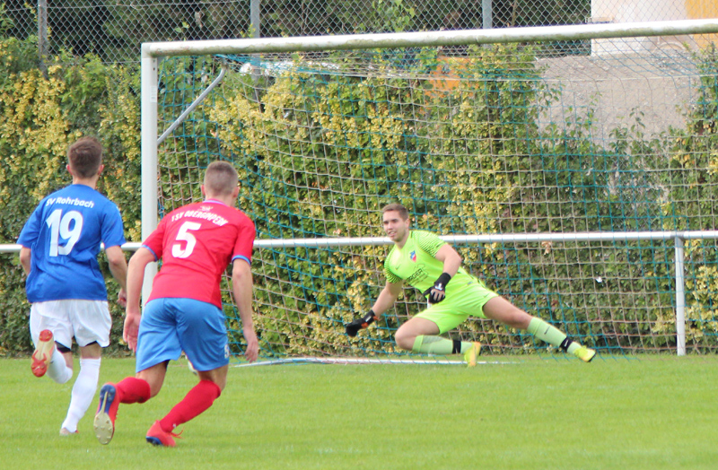Bauer erzeilt das 2:0 per Elfmeter