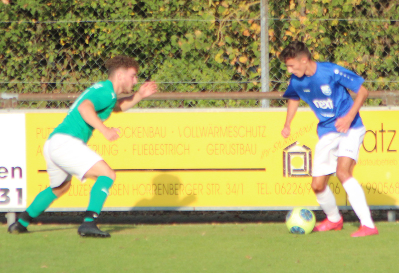 Langenbach (re.) brachte frischen Wind in den SV-Angriff