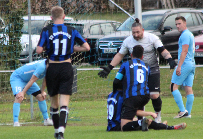 Rohrbach/S. feiert das 3:0 - und was macht Torhüter Özcan?