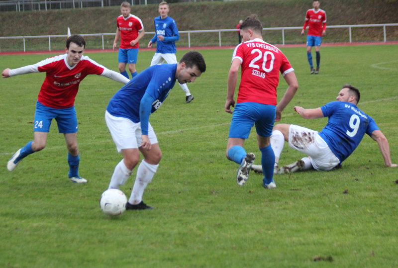 Lukas Authenrieth am Ball