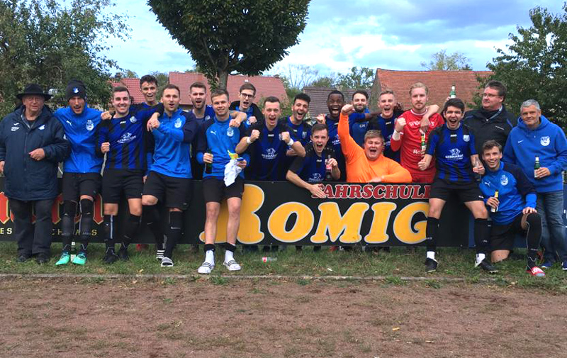 Der Auswärtssieg wurde gebührend gefeiert