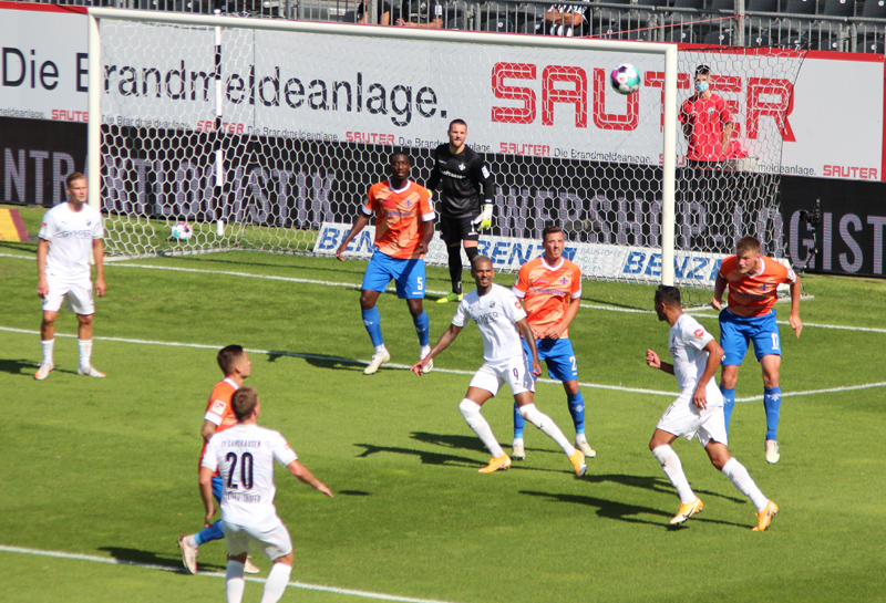 Fünf Treffer fielen im Hinspiel am Hardtwald. Am Mittwochabend kommt es am Böllenfalltor zu einem für beide Mannschaften sehr wichtigen Spiel im Abstiegskampf.