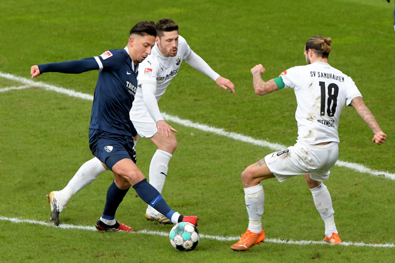 Zulj (li.) gegen Kister und Diekmeier