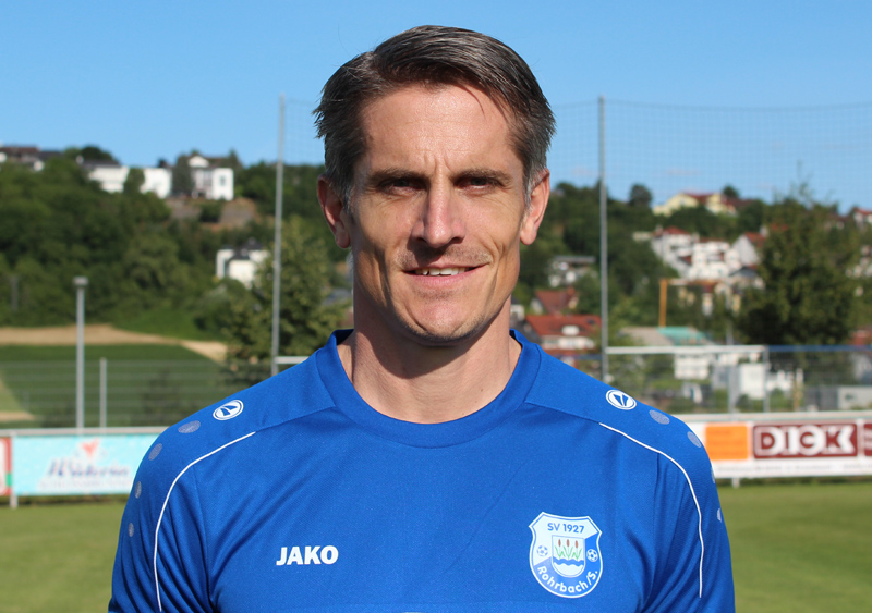 SVR-Trainer Joachim Heger befürchtet, dass der Spielbetrieb erst nach Ostern fortgesetzt wird