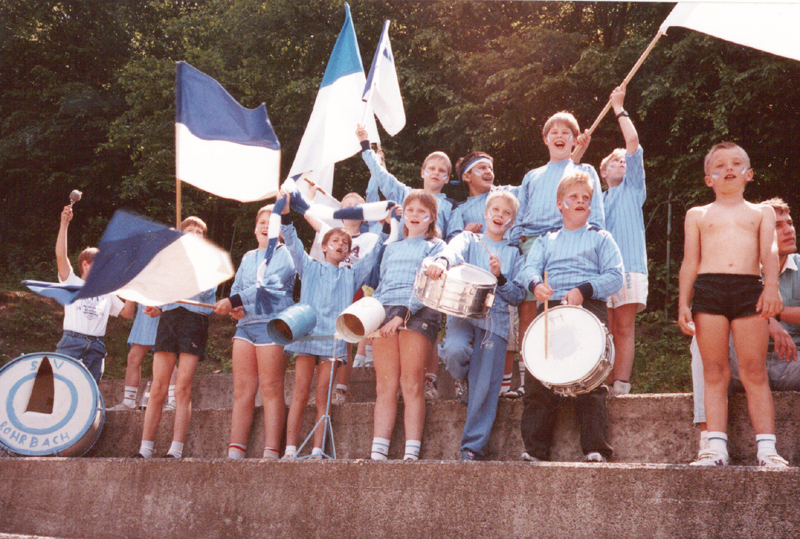 Jugendliche SV-Fans beim Saisonfinale in Eppingen
