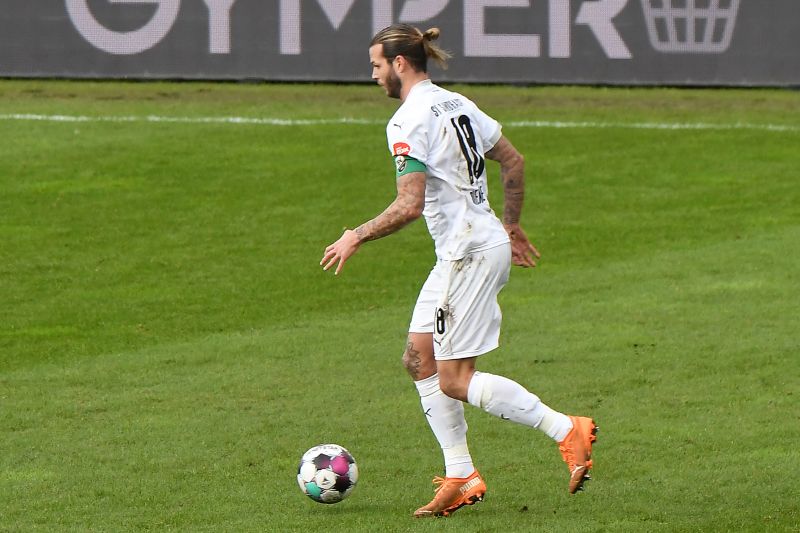 Nach Gelbsperre kehrt Diekmeier wieder zurück in die Startformation