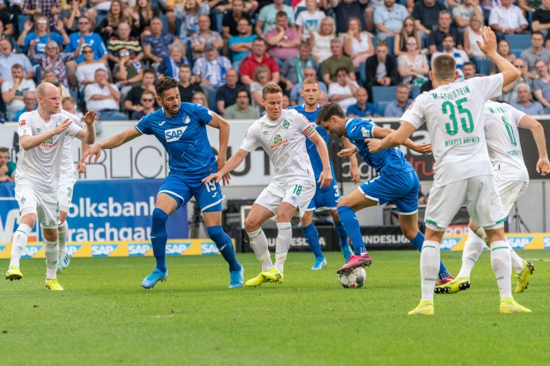 Baumgartner beim Dribbling