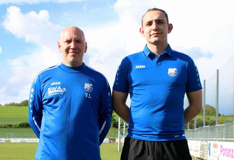 Der neue U19-Trainer Arthur Moschaiski (re.) und Betreuer Victor Löffler