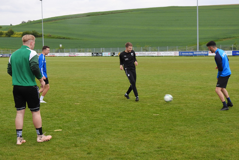 Neuzugang Christian Vogt (Mitte)