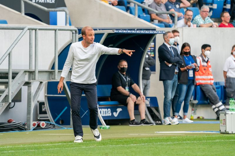 TSG-Coach Sebastian Hoeneß und sein Team müssen gegen Köln liefern, sonst nimmt die aufkommende Kritik weiter zu
