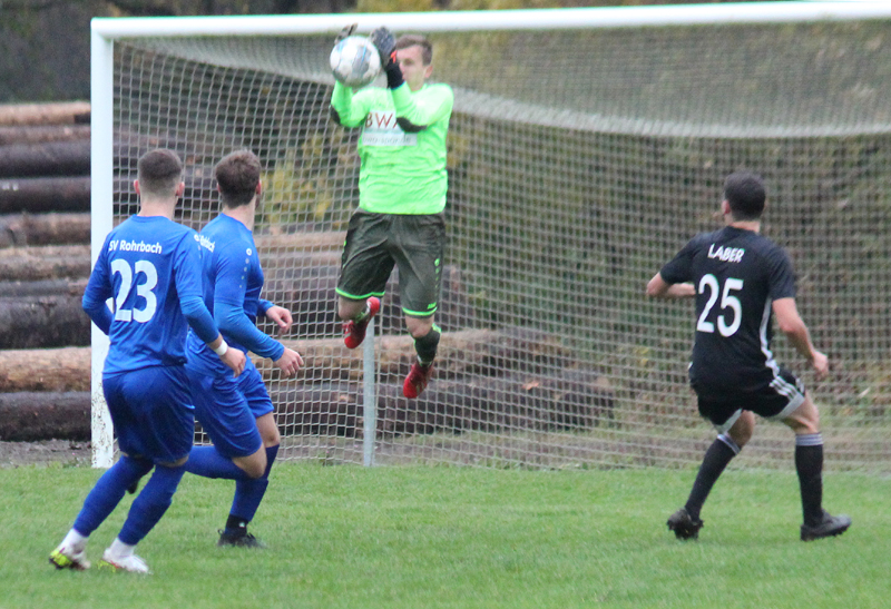 SVR-Keeper Albrecht fängt sicher