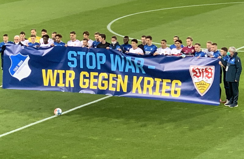 Gemeinsame Botschaft vor dem Anpfiff