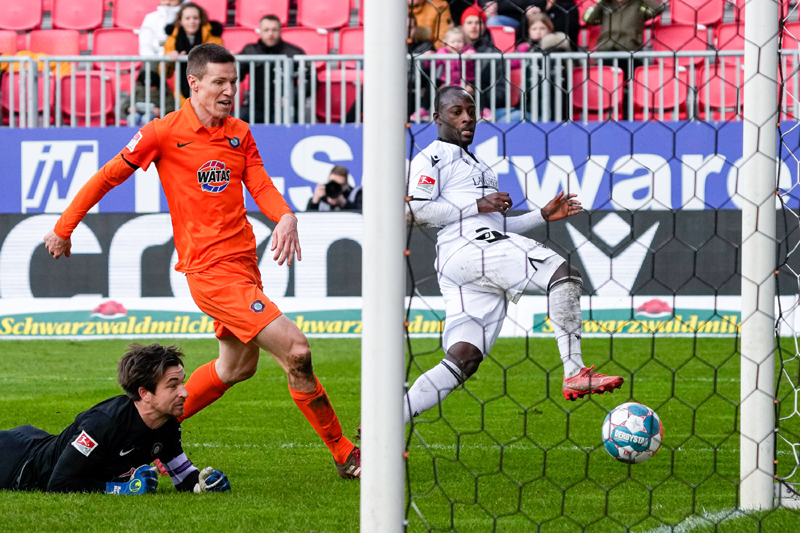 Kinsombi erzielt den 2:0-Endstand