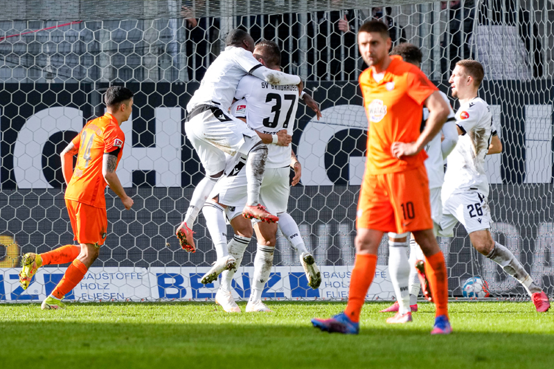 Freud ebeim SVS nach dem ersten Heimsieg der Saison