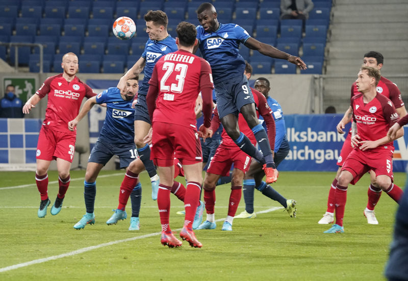 Eine von vielen vergebenen Kopfballchancen