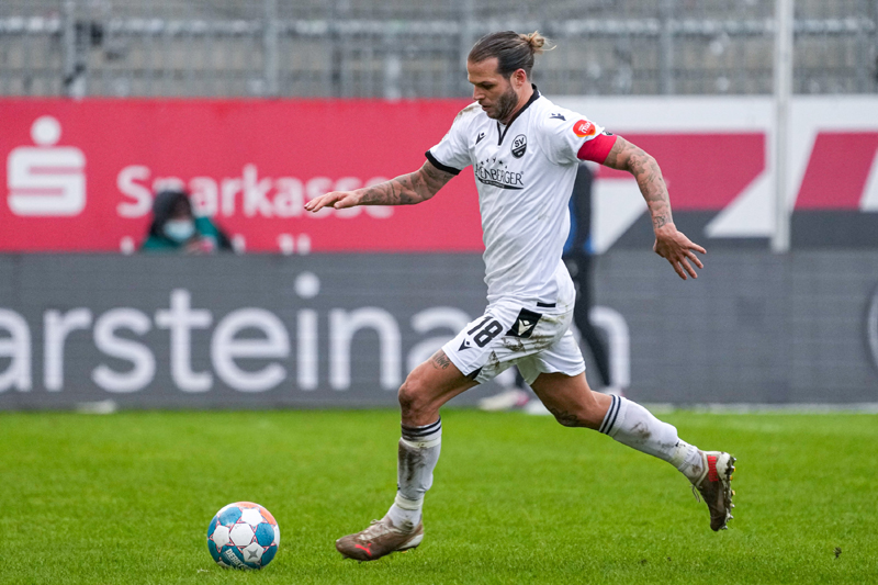 SVS-Kapitän Diekmeier war ein ständiger Antreiber in Sandhäuser Trikot