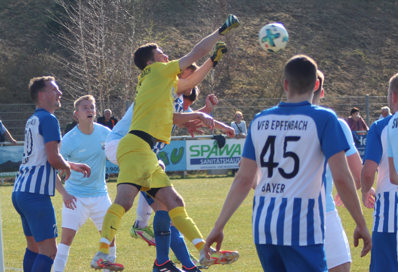 VfB-Keeper Bing klärt in höchster Not