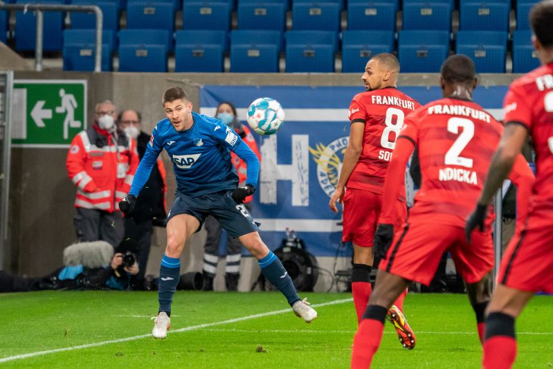 Kramaric beim Flanken