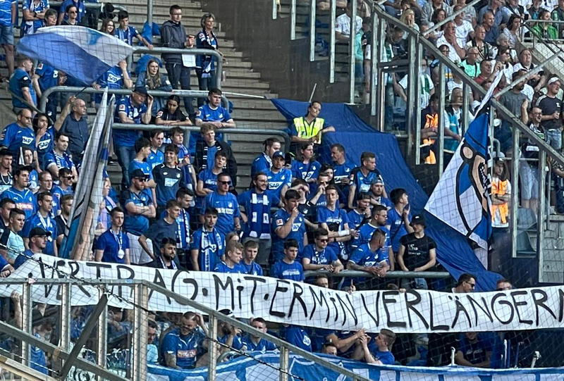 Botschaft aus dem Gästeblock in Gladbach