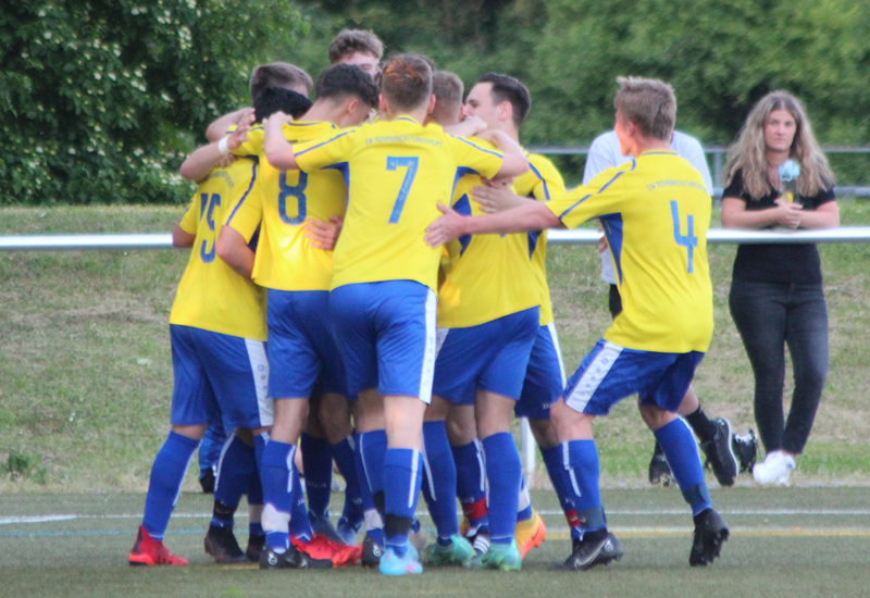 Rohrbacher Jubel nach der 1:0-Führung