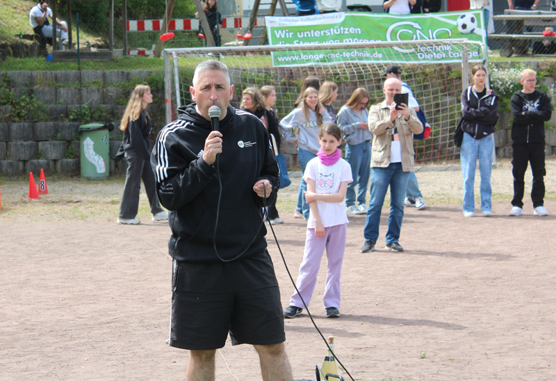 Siegerehrung durch Michael Dambach