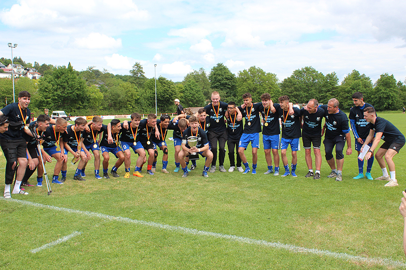 Glückliche Pokalsieger