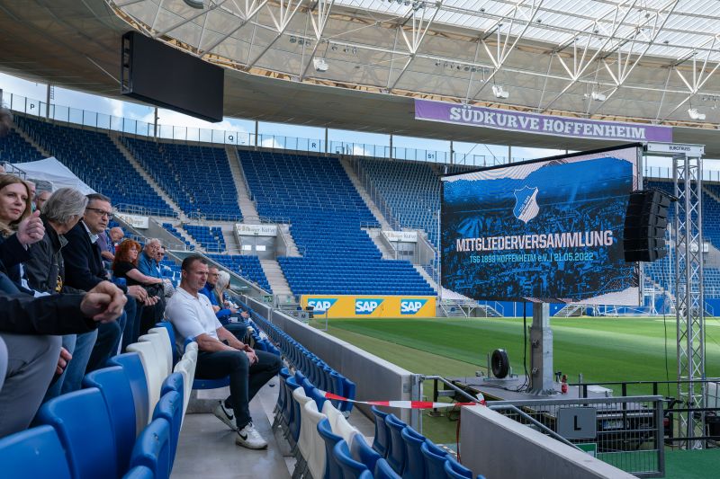 Die Mitgliederversammlung fand in der Sinsheimer Arena statt, wobei der Mitgliederbesuch nicht all zu groß war