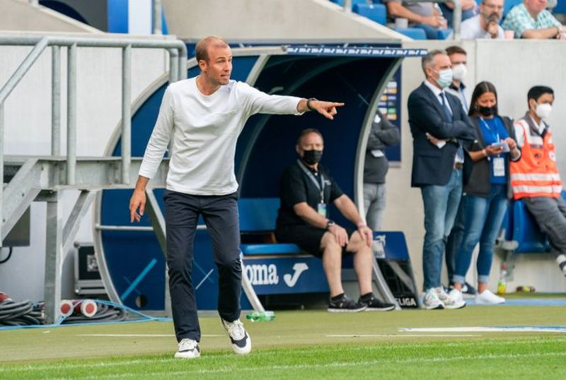 Hoeneß am Spielfeldrand