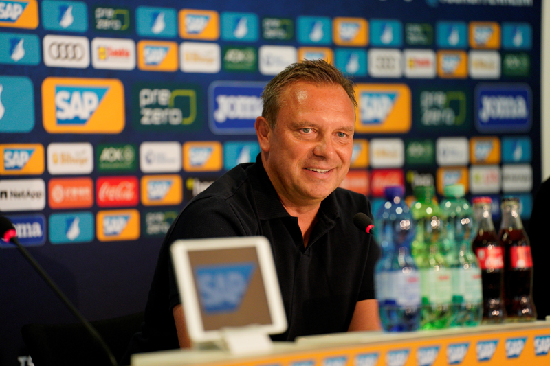 Ein gut gelaunter, gesprächsbereiter neuer Hoffe-Coach: André Breitenreiter