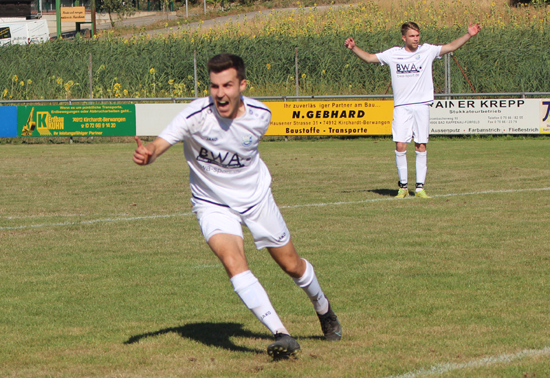 Authenrieth beim Torjubel