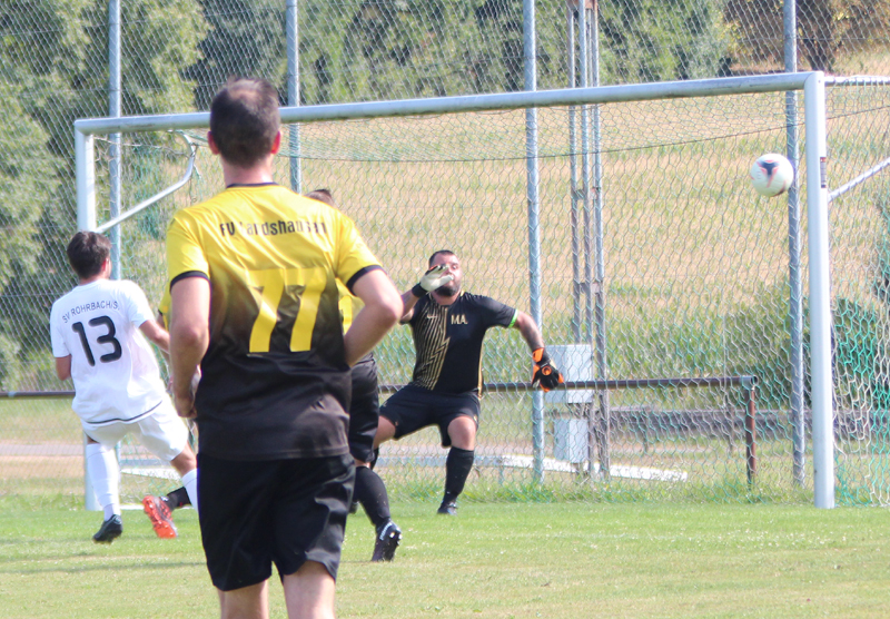 Steffen Baumgartner vergibt eine Torchance