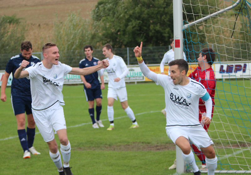 Authenrieth bejubelt seinen Treffer