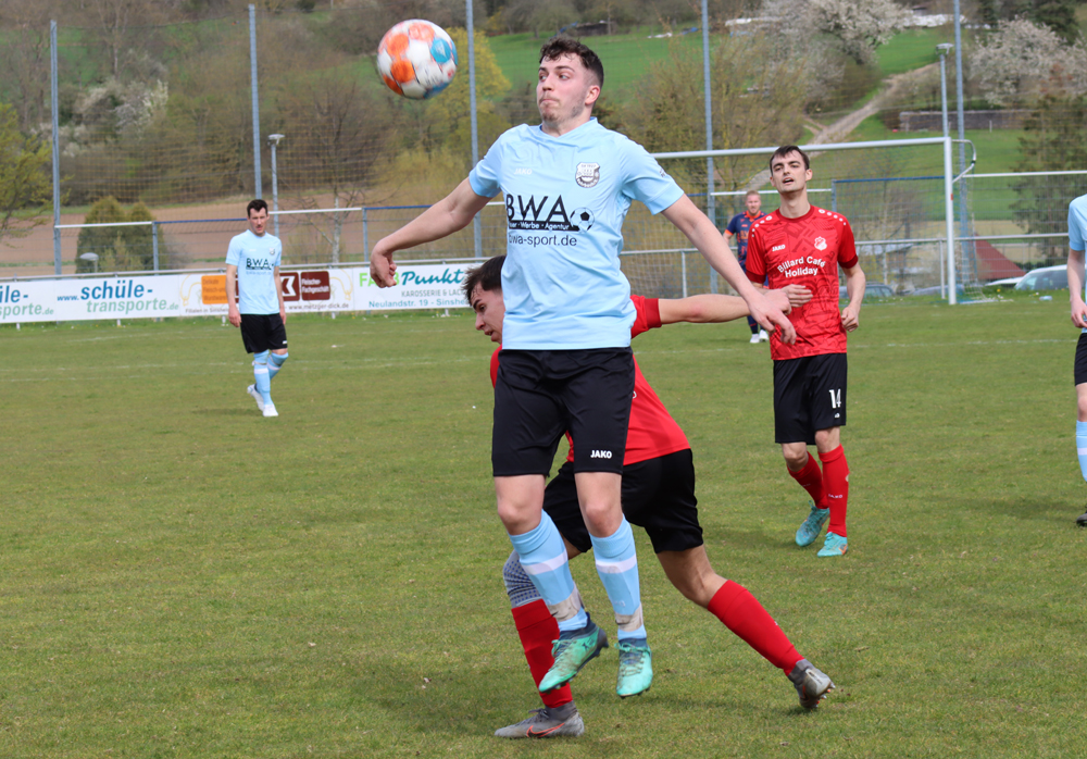 Philipp Öhler war in der Anfangsphase ein ständiger Unruheherd für die TSV-Hintermannschaft