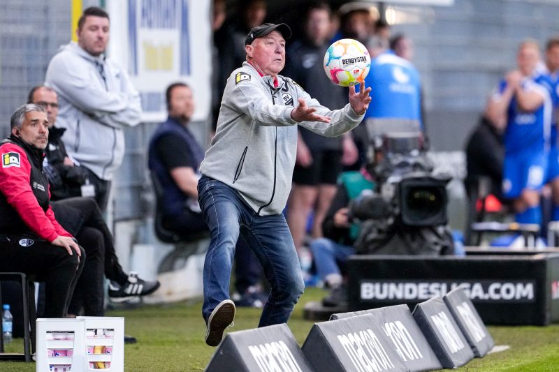 SVS-Coach Gerhard Kleppinger scheint der Zweitliga-Klassenerhalt aus den Händen zu gleiten