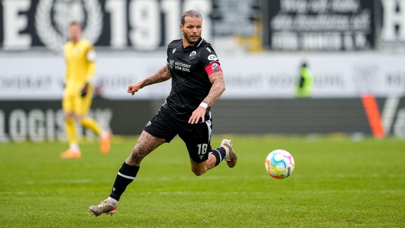 Feiert Dennis Diekmeier gegen seinen Ex-Verein am Samstag sein Comeback? Es dürfte für ihn wohl das letzte Duell gegen den HSV werden.