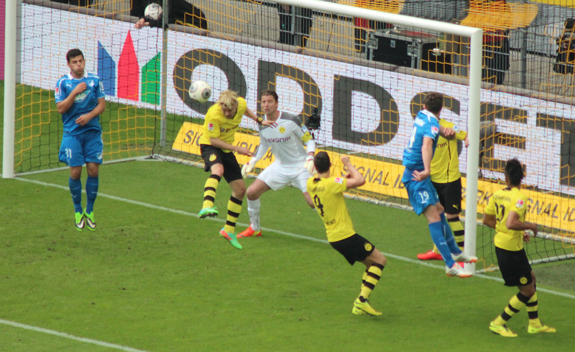 Dortmund klärt in letzter Not