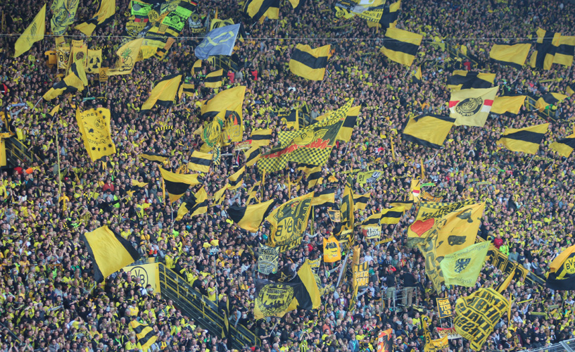 Borussia Dortmund belegt mit durchschnittlich 81.076 Fans pro Partie unangefochten Platz eins