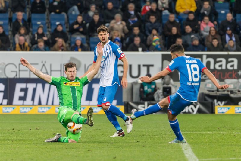 Nadiem Amiri (re.) erzielte im Hinspiel beim 3:3 sein erstes Bundesligator, zwei Treffer bereitete er zudem noch vor.