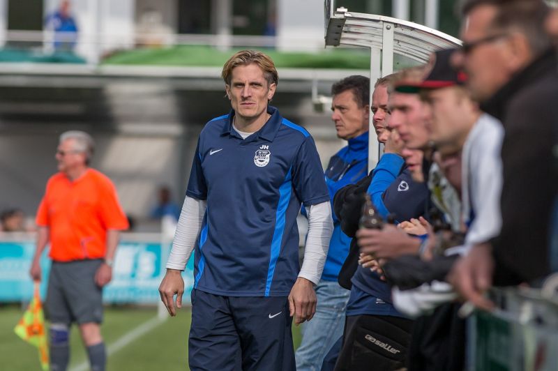 Rohrbachs Trainer Joachim Heger musste in Helmstadt die erste Saisonniederlage hinnehmen