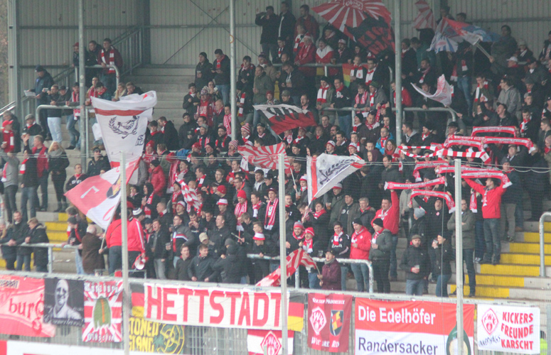 Die Würzburger Fans machen Stimmung
